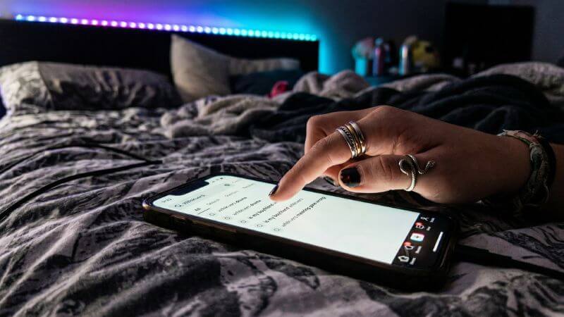 Real search engine data and viral TikTok analytics proving wifekivers is trending